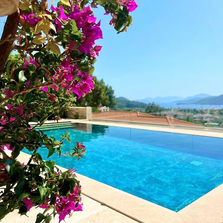 Villa Paradaise Is Magnificent With Sea View And Infinity Pool Göcek